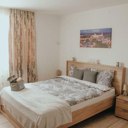 알바루리아 Apartament 1 Decembrie 아파트 외부 사진